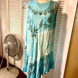 Sleeveless Tie-Dye Floral Tunic Dress in Aqua and White